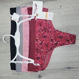 Jessica Simpson 5 pack.